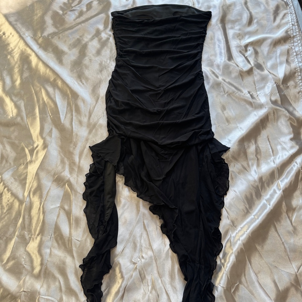 Black Irregular Ruffle Trim Dress - Picture 8 of 12